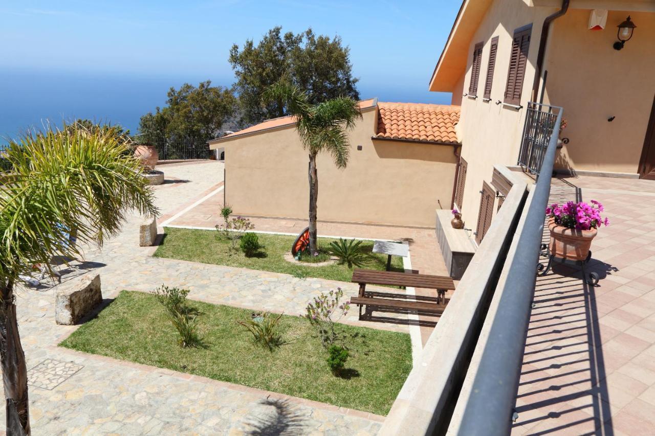 Sikelios Apartments Cefalù Buitenkant foto