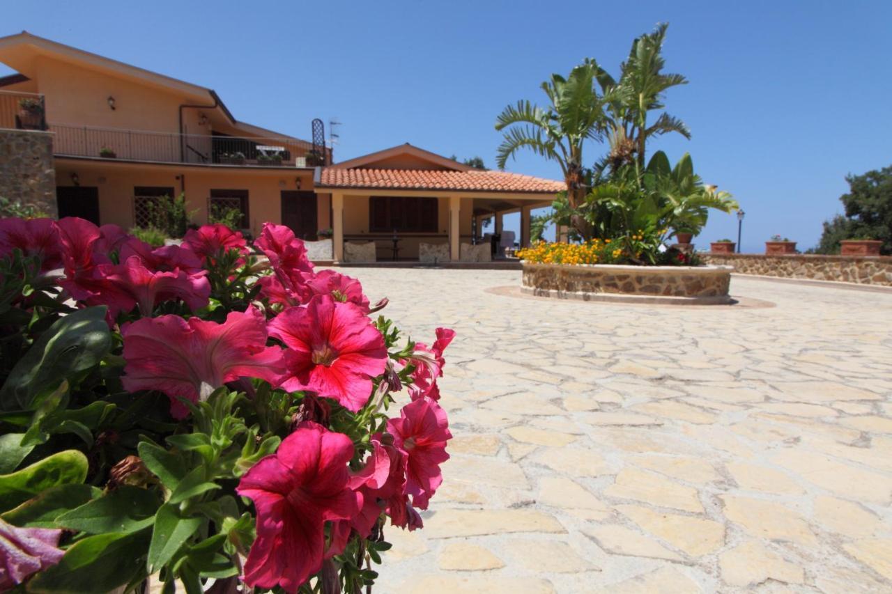 Sikelios Apartments Cefalù Buitenkant foto